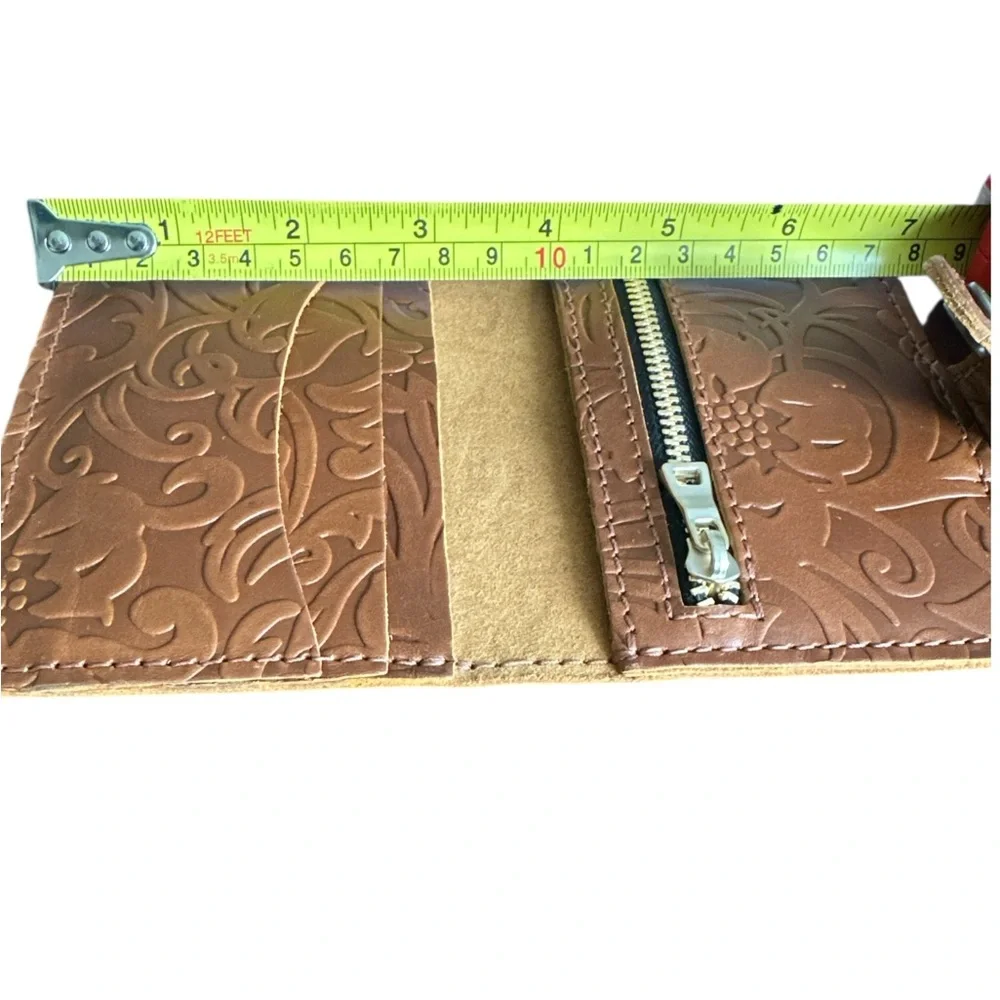 Portland Leather Mini‎ Bifold Wallet Embossed Meadow NWT - Picture 7 of 9